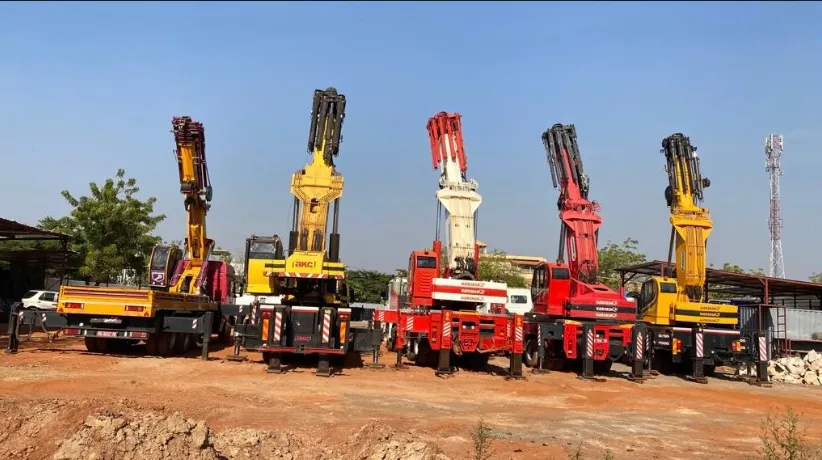 Crane Rental 7