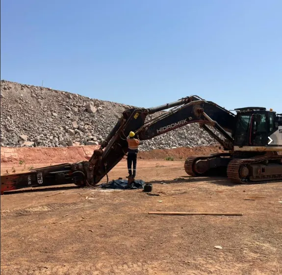 Excavator With Breaker - 1